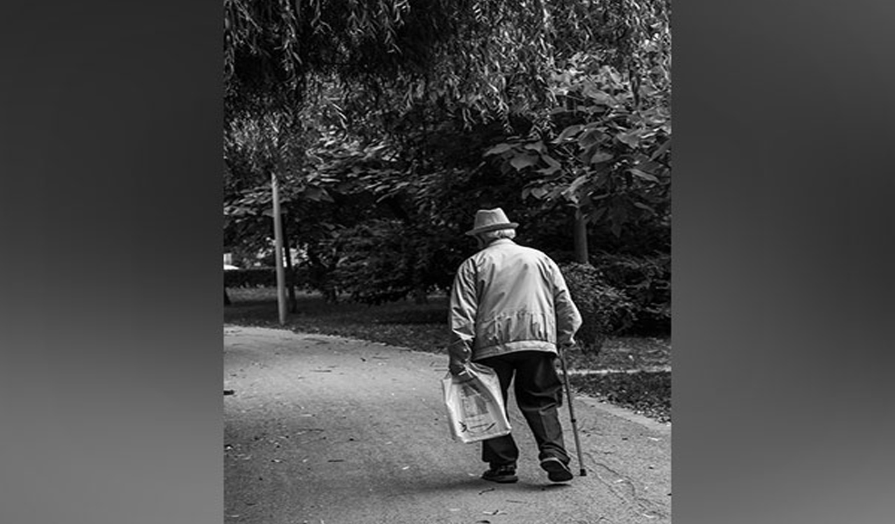 Report sounds alarm over increase in suicides among elderly in US