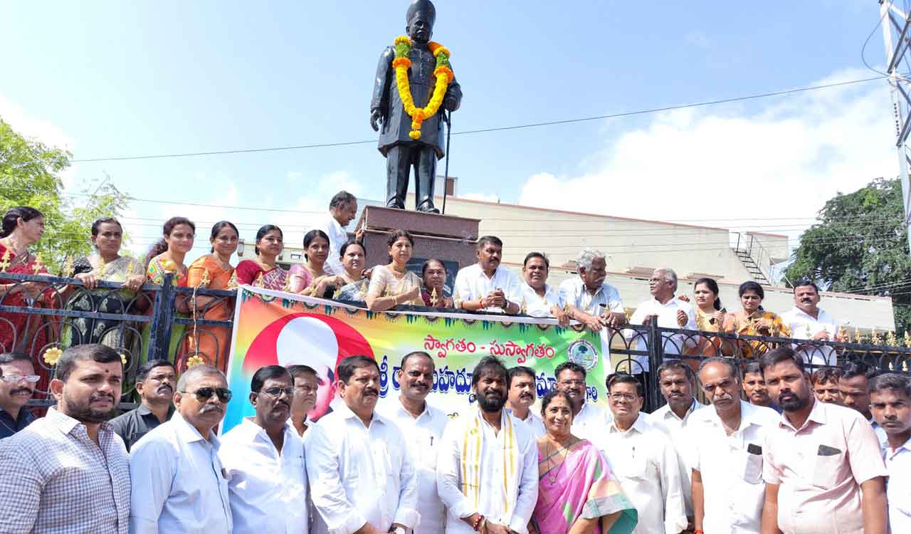 Raja Bahadur Venkatram Reddy inspired many communities to set up hostels for poor