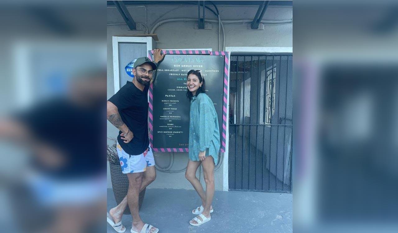 Virat Kohli chills with Anushka Sharma in Barbados, shares pic