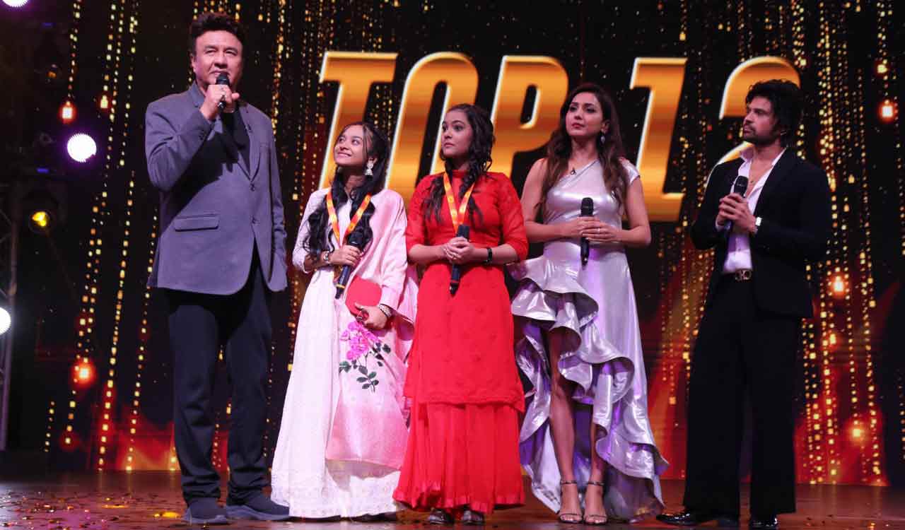 Anu Malik compares contestants Nishtha and Ronita to ‘Asha’ and ‘Lata ji’ on ‘Sa Re Ga Ma Pa’