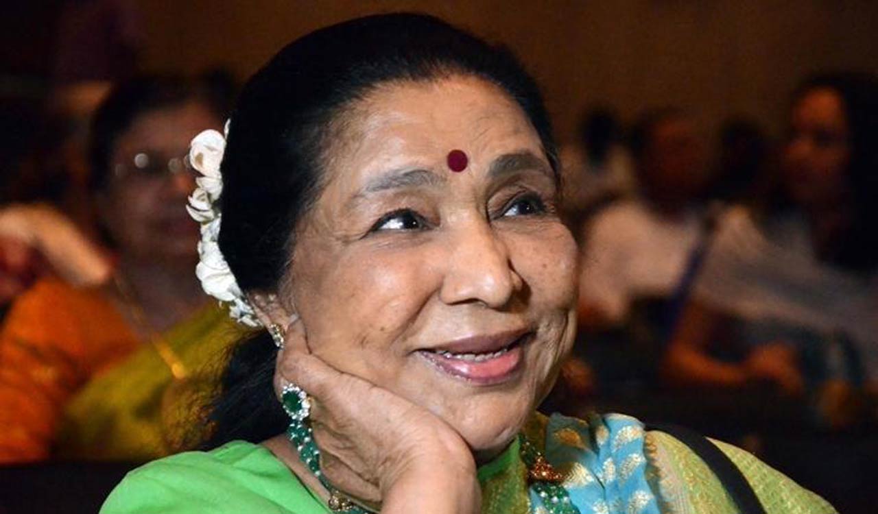Asha Bhosle’s versatility defines her career, zest for life shapes her personality