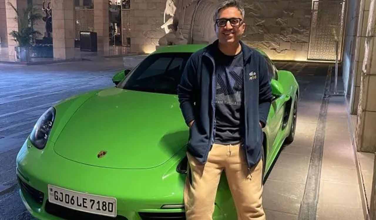 Ashneer drives Porsche Cayman through well-lit Delhi for G20 Summit