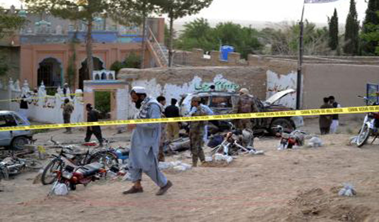 Blast near mosque in Balochistan kills 6, injures 30
