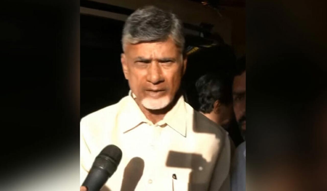 Ex-CM Chandrababu Naidu non-cooperative during questioning, claims AP police