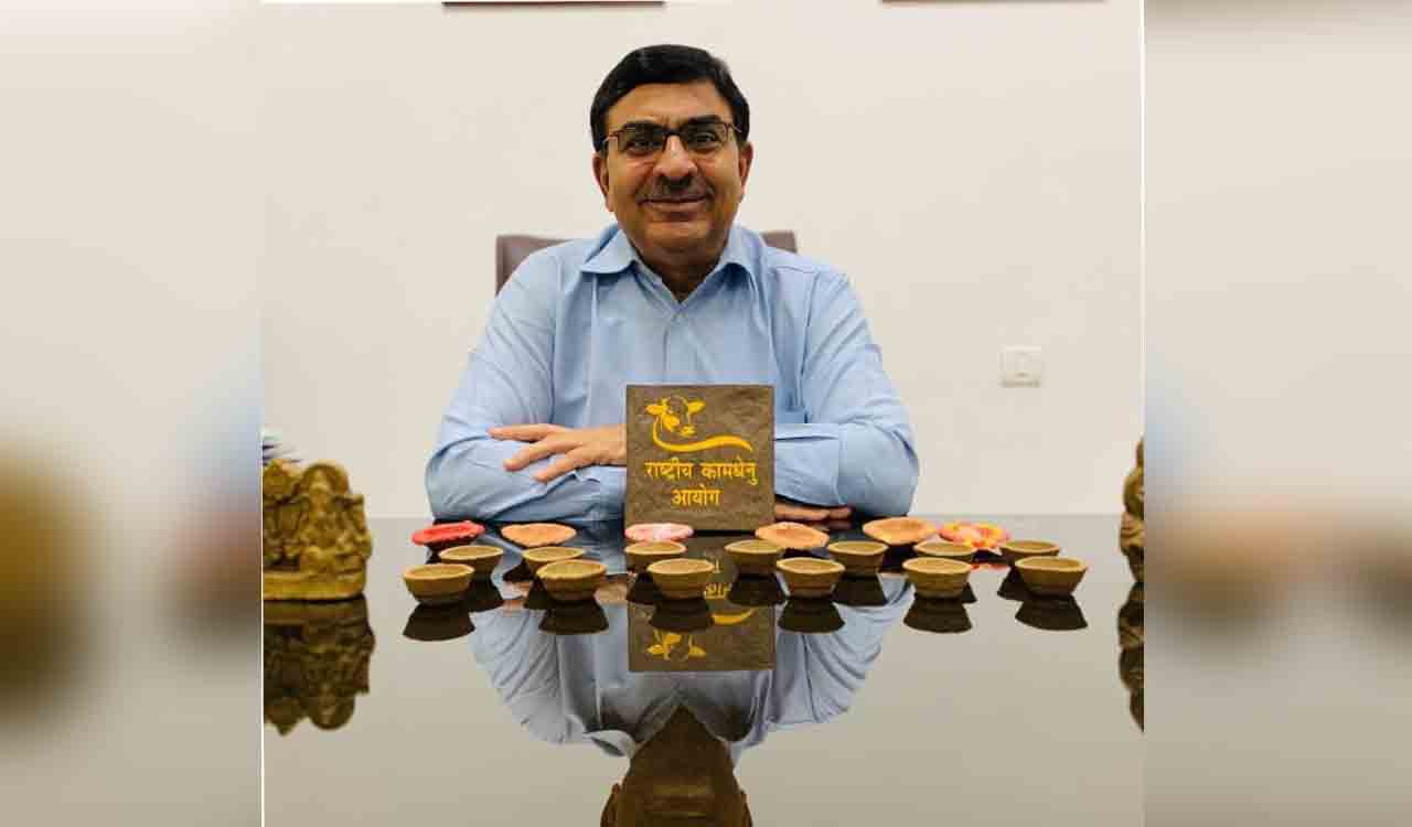 Ex-Union minister Kathiria resigns as AIIMS Rajkot president