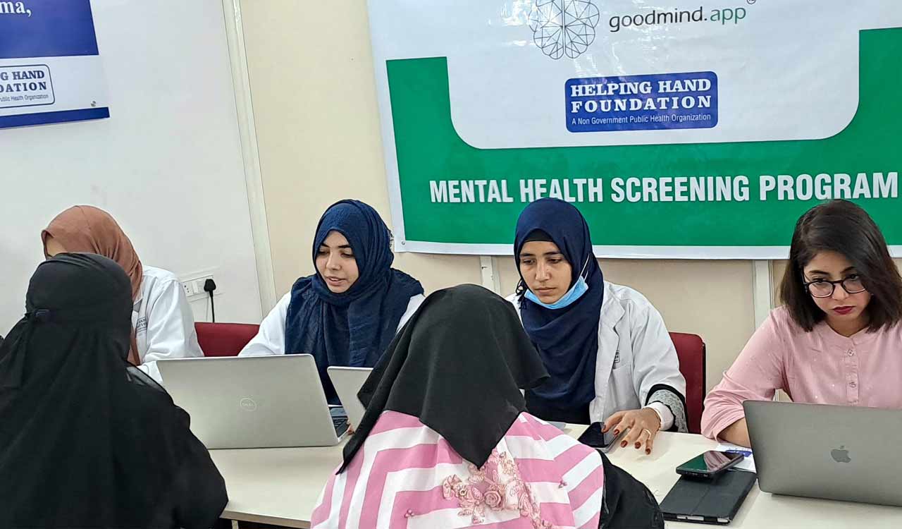 Mental health among Afghan women deteriorating across the country, UN report finds 