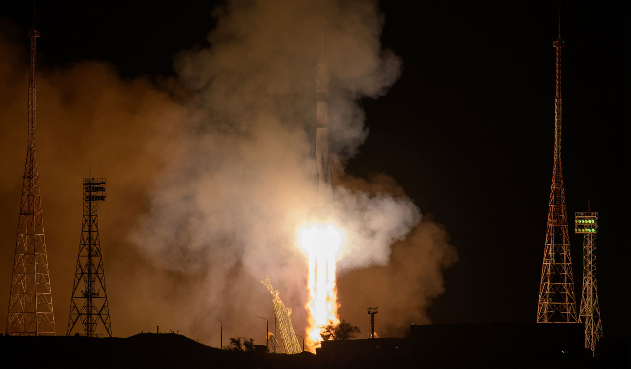NASA astronaut and crewmates arrive at ISS for Science Mission