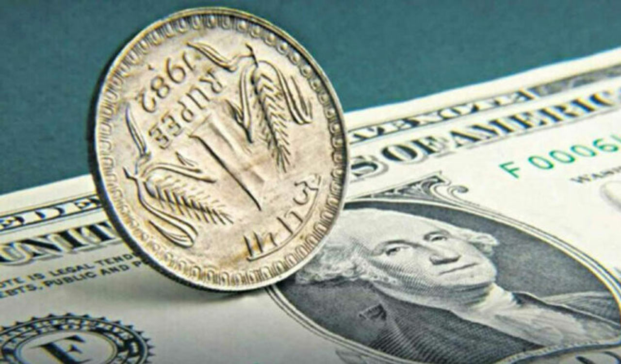 Rupee falls 2 paise against US dollar
