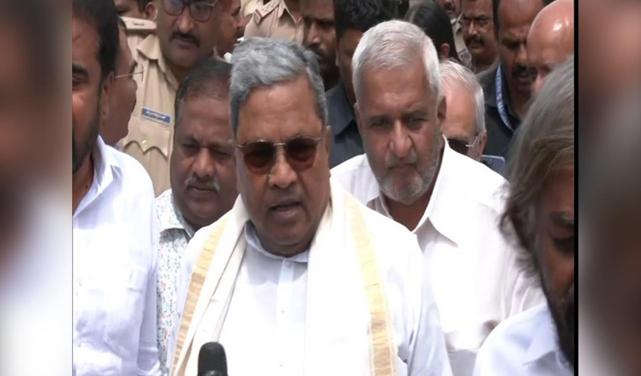 “It is proved that JD(S) is ‘b-team’ of BJP”: Karnataka CM Siddaramaiah