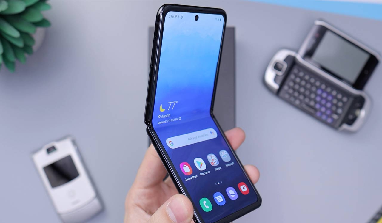 Samsung, Huawei to drive mass adoption of foldable smartphones next year