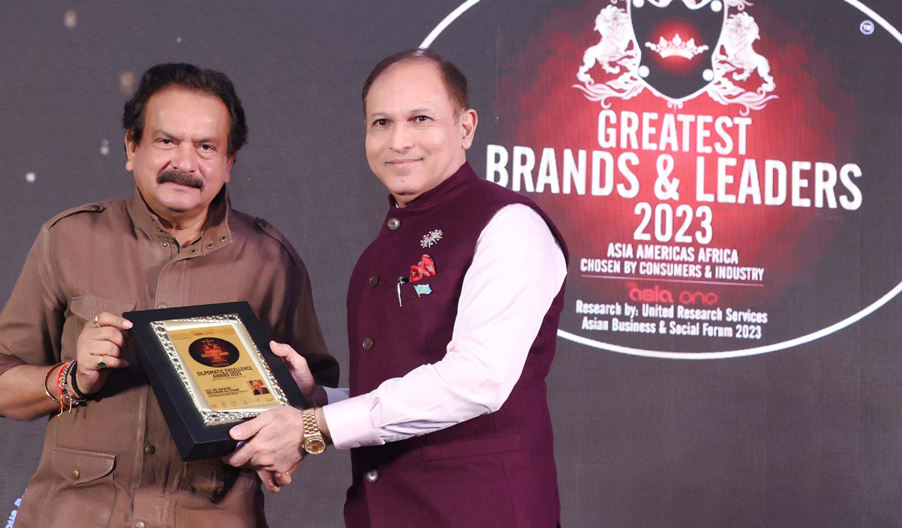 Dr Nawab Mir Nasir Ali Khan receives ‘AsiaOne Diplomatic Excellence Award 2023′