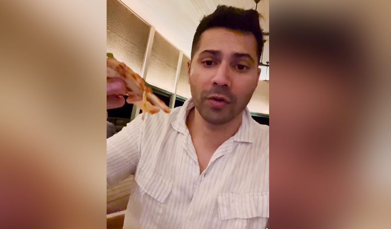 Varun Dhawan enjoys pizza on his cheat day
