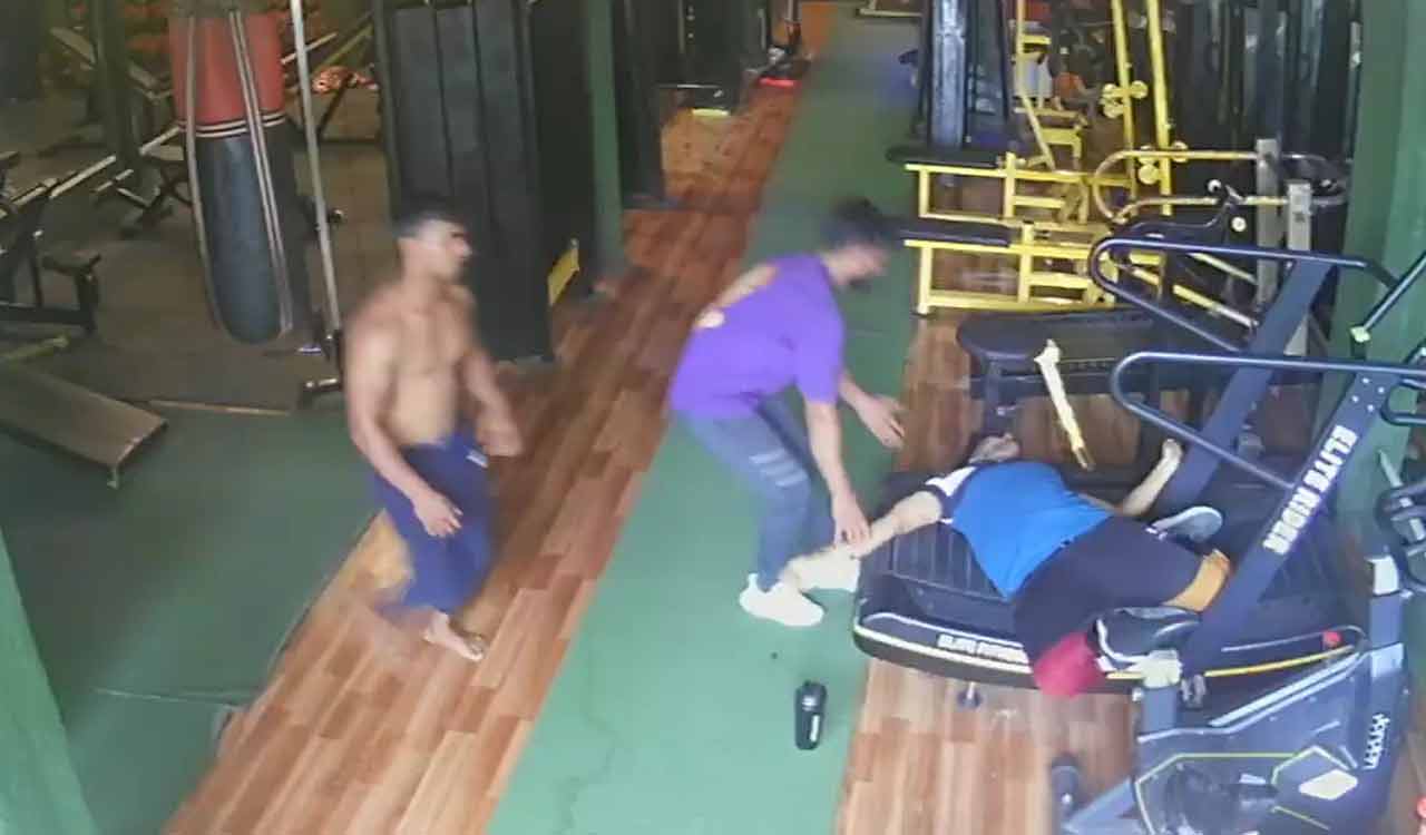 Young man suffers fatal heart attack on Ghaziabad gym treadmill
