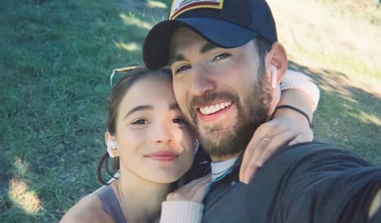 Chris Evans, Alba Baptista get married in intimate ceremony