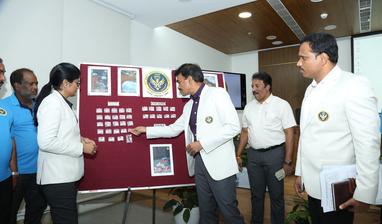 Hyderabad: Eight including three Nigerians arrested, drugs worth over Rs 1 cr seized