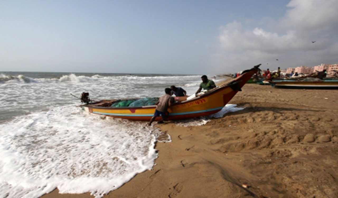 TN coastal police begin probe after arrest of 2 Sri Lankan fishermen