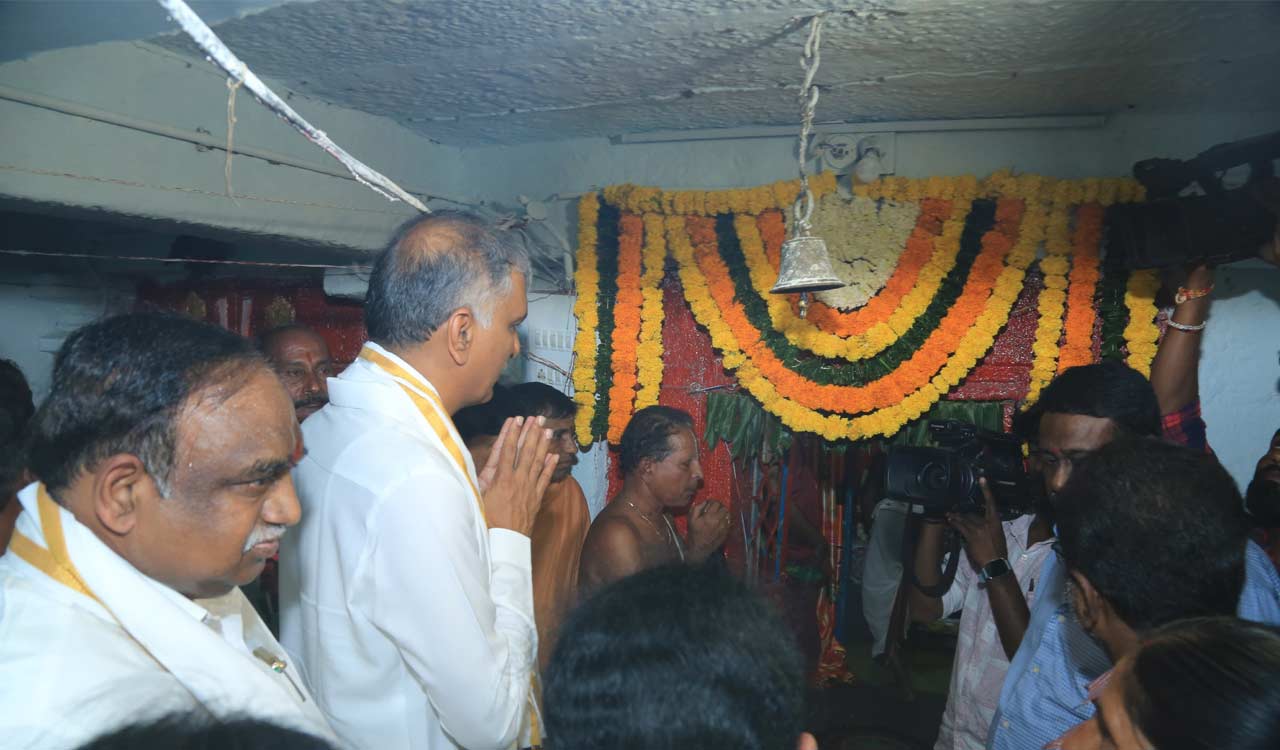 CM KCR a genuine Hindu, says Harish Rao