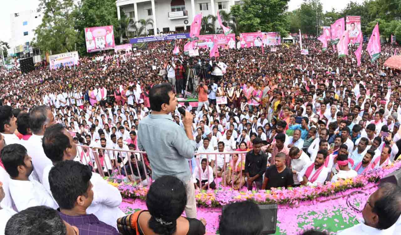 Galli regime or Delhi regime: People should decide, says KTR