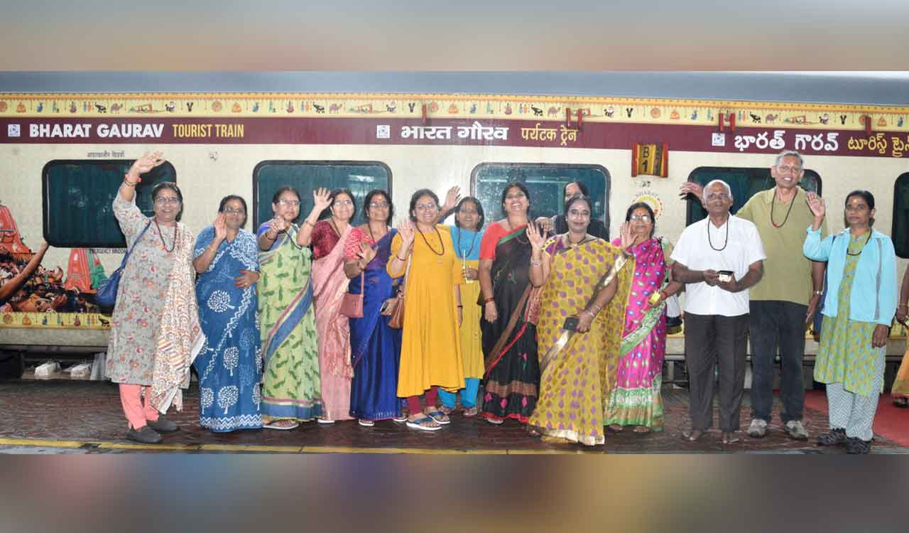Divya Dakshin Yatra, Bharat Gaurav train flagged off from Secunderabad railway station