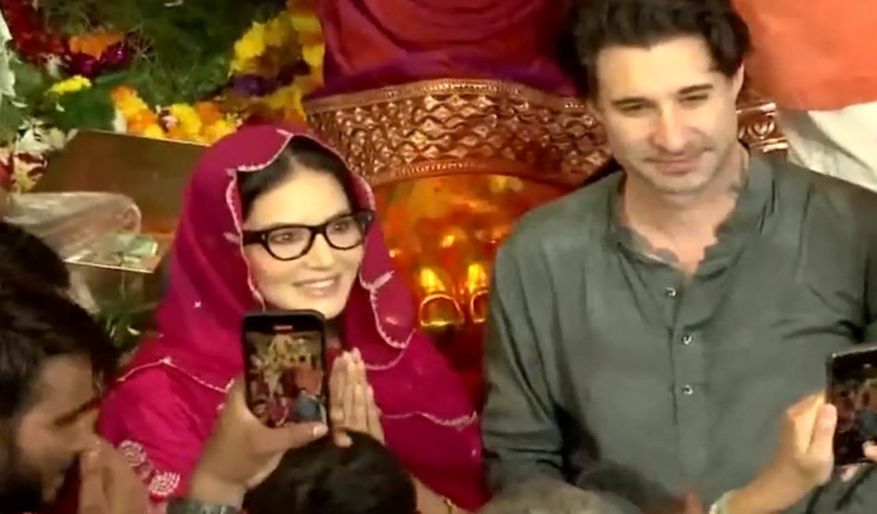 Sunny Leone, husband Daniel Weber seek blessings at Mumbai’s Lalbaugcha Raja