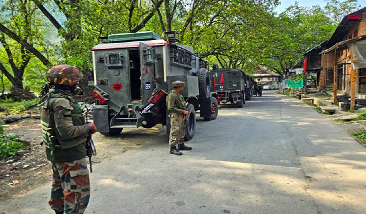2 LeT terrorists trapped in Kashmir encounter