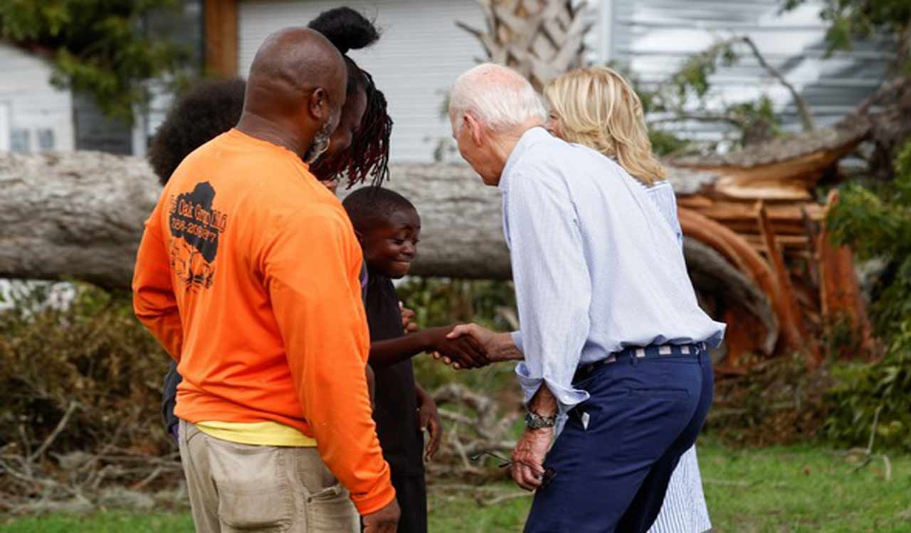 US: “Your nation has your back”, says Biden as he tours Hurricane Idalia damaged Florida