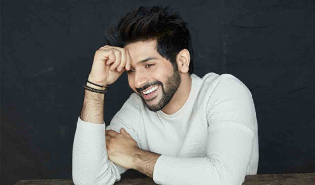 Vardhan Puri on working with Mahesh Bhatt and Vikram Bhatt