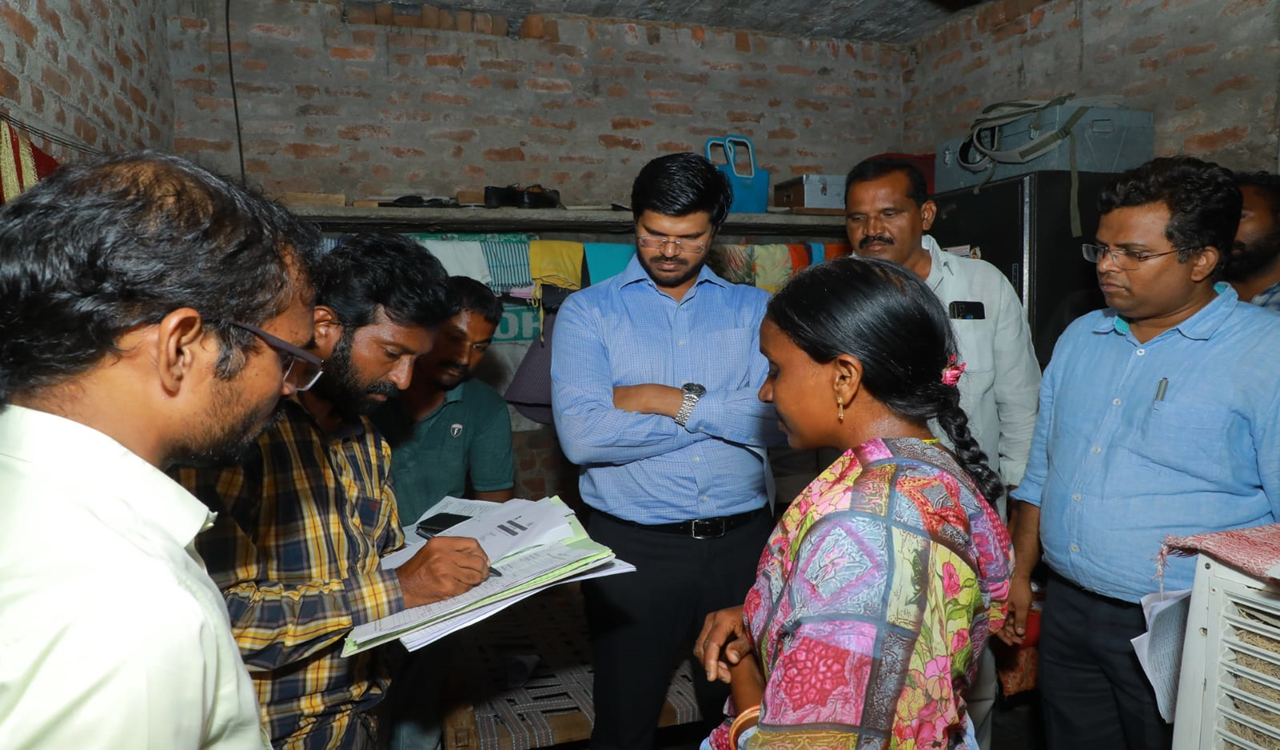 Dalit Bandhu survey begins on Sathupalli constituency and Bonakal mandal