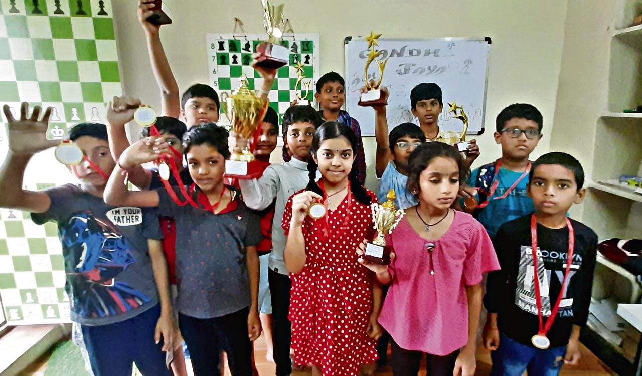 Nagmukesh, Mahendra emerge champions at A2H Gandhi Jayanthi Chess Tournament