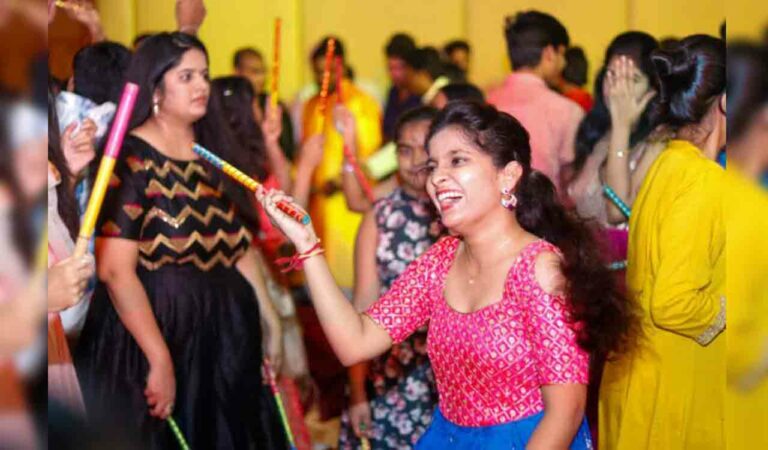 Dandiya