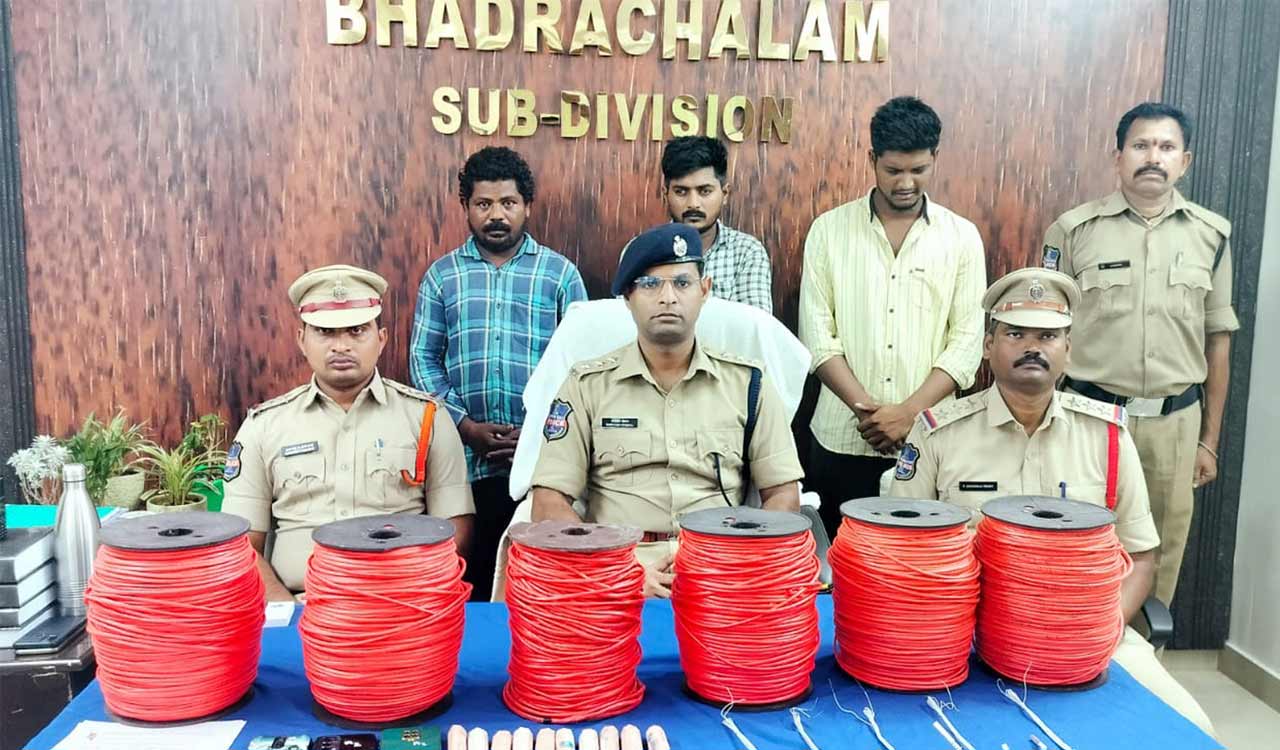 Maoist courier, two sympathisers arrested at Bhadrachalam