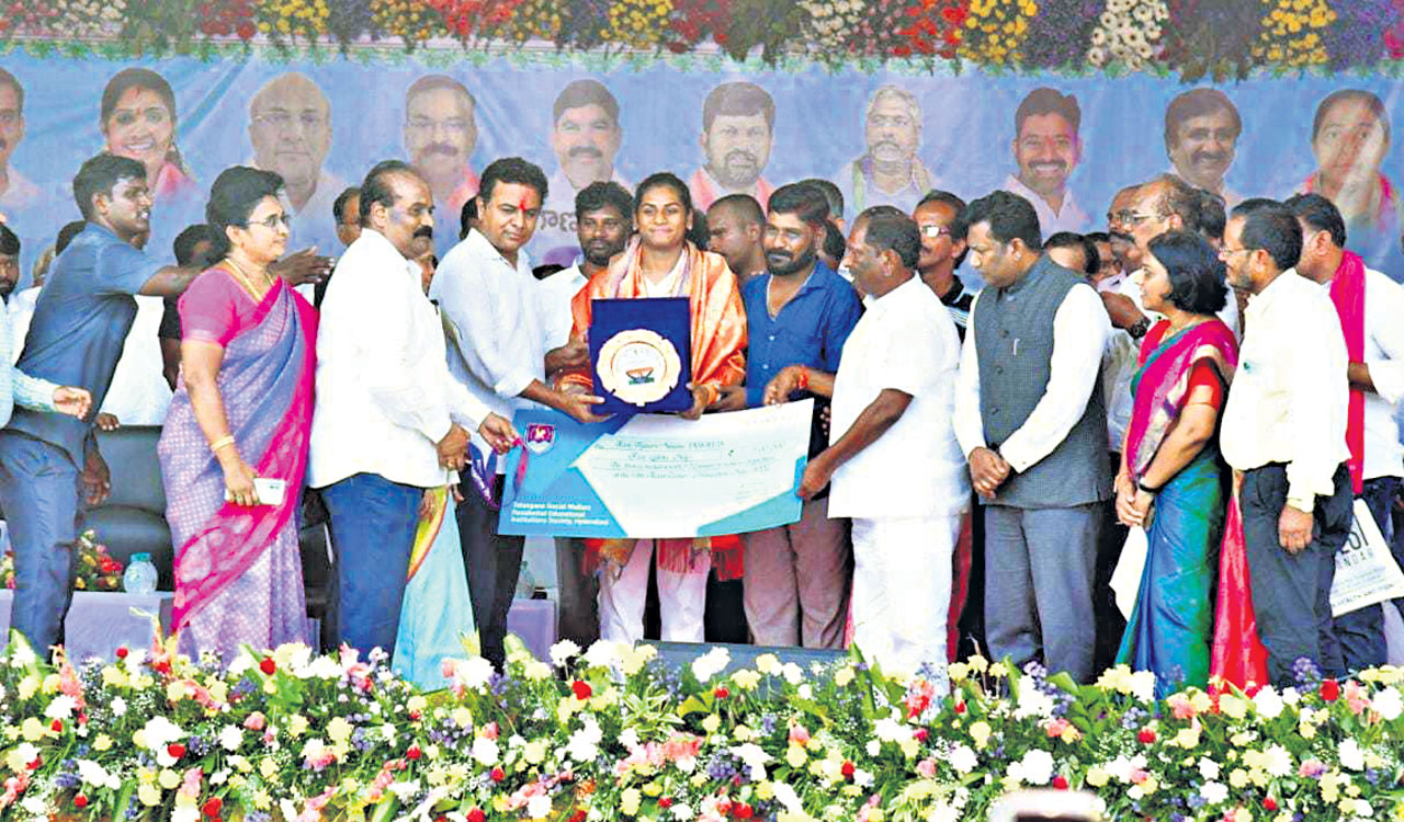 Rs 5 lakh reward for athlete Nandini