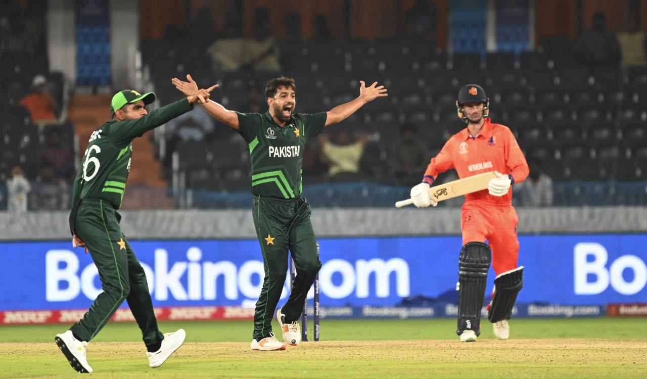 World Cup: Pakistan begin campaign with resounding win