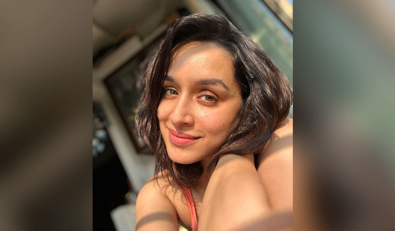 Shraddha Kapoor embraces ‘Jadoo’ mode in the sun
