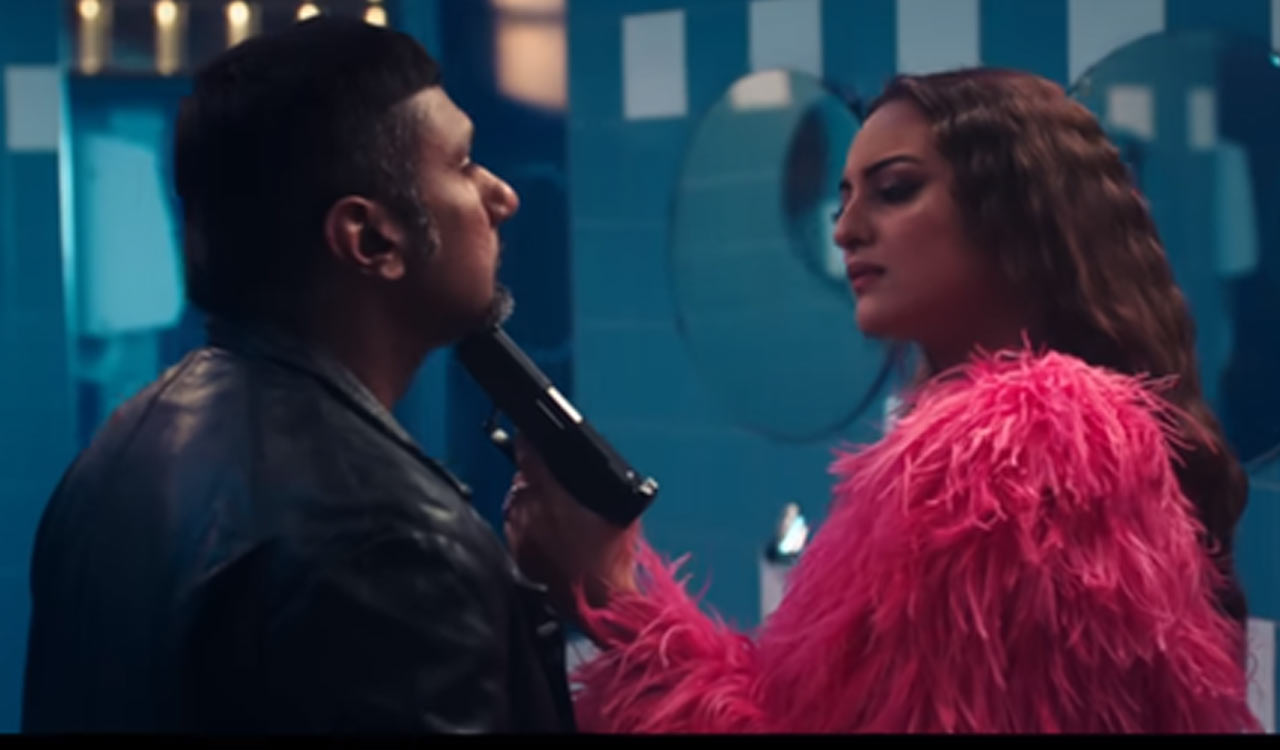 Sonakshi Sinha, Yo Yo Honey Singh reunite for ‘Kalaastar’