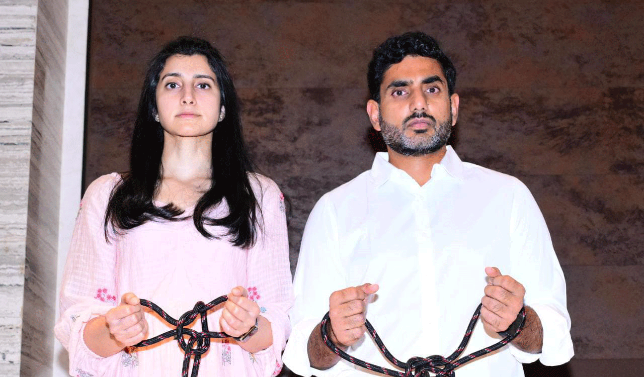 TDP leaders, supporters stage novel protest against Chandrababu Naidu’s arrest