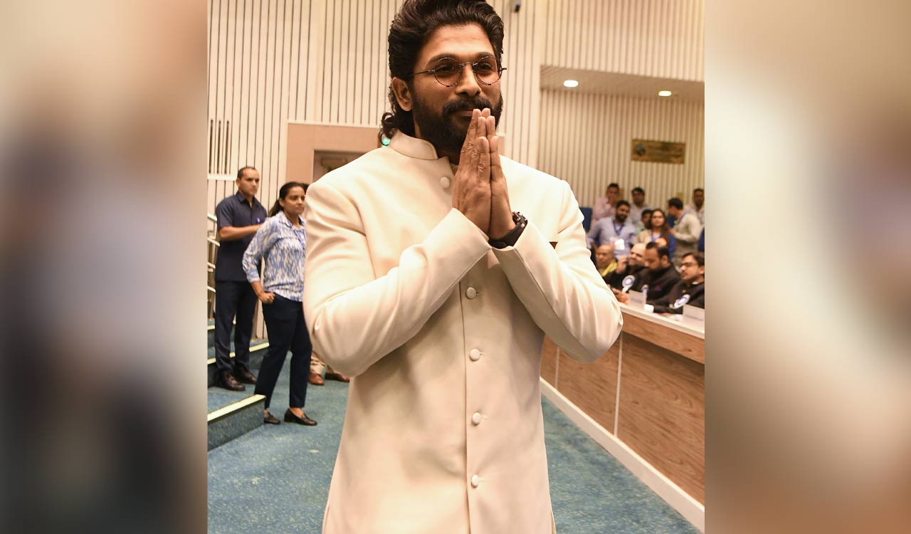 Allu Arjun honoured with first National Award by President Droupadi Murmu