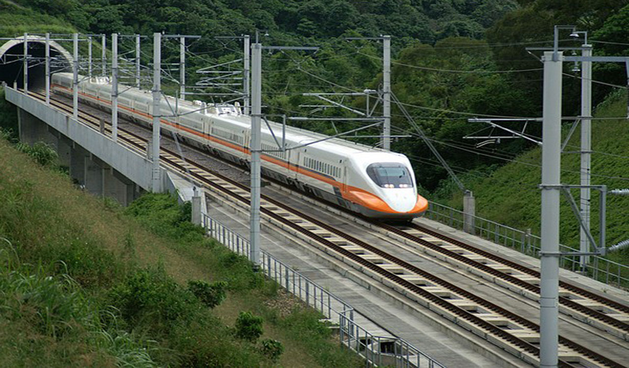 Mumbai-Ahmedabad Bullet Train: NHSRCL Completes First Mountain Tunnel ...