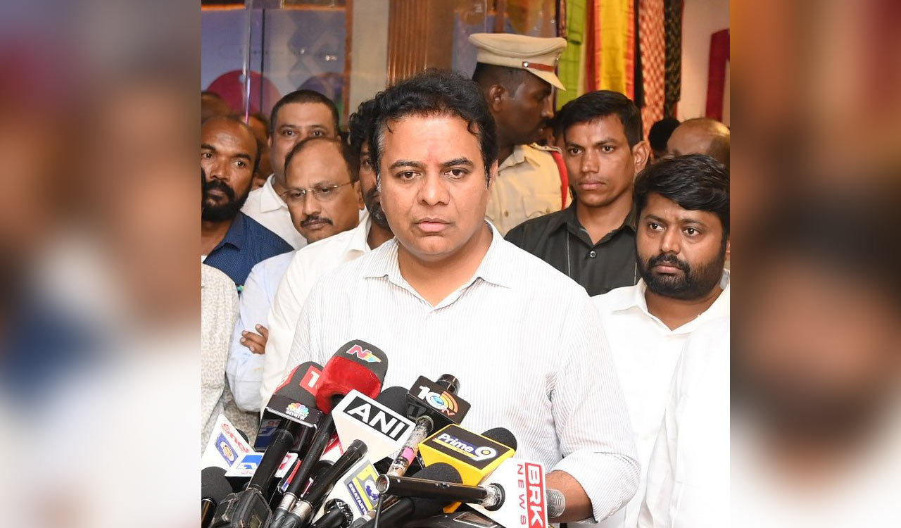 Vote for Congress means return to dark days, says KTR