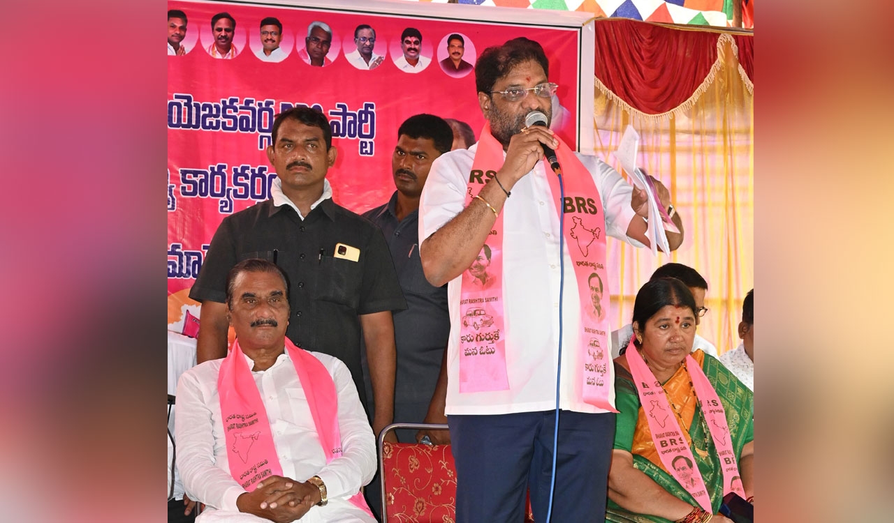 Make KCR’s public meeting in Kothagudem a success, Vaddiraju tells BRS cadres