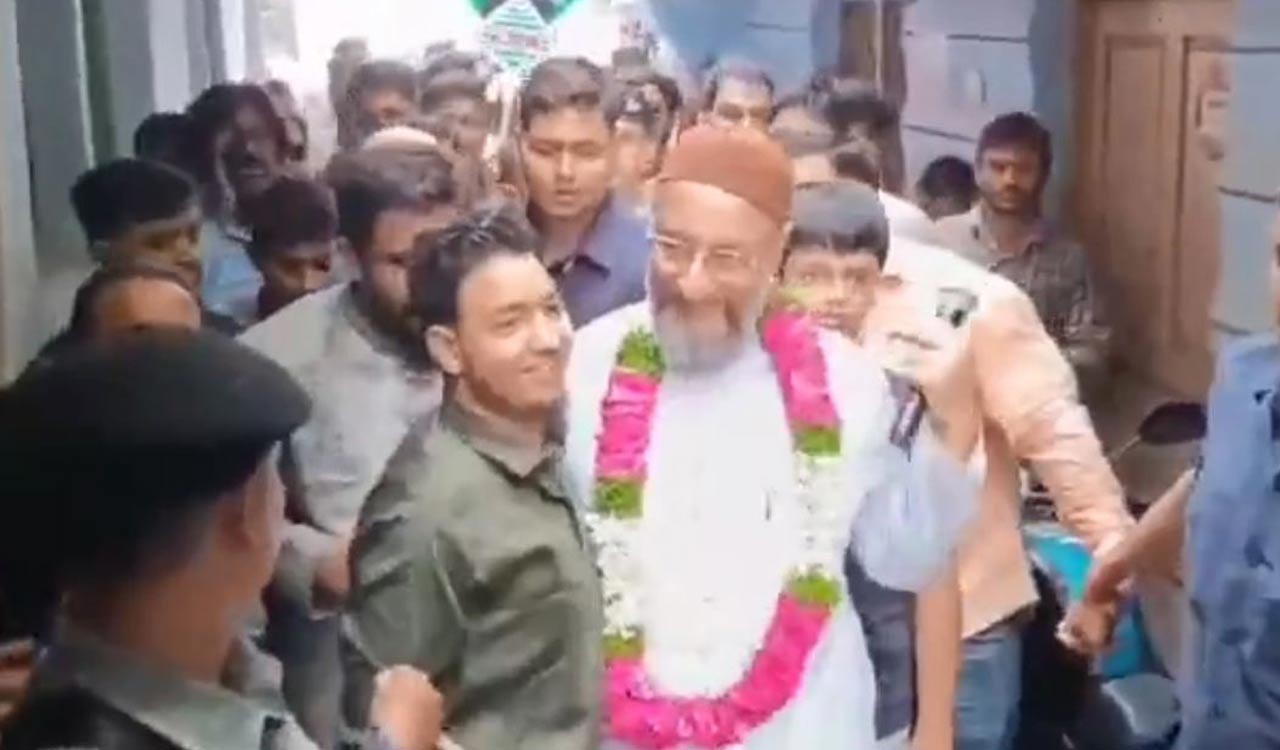 Telangana: Owaisi hits ground, starts door-to-door campaign in Hyderabad