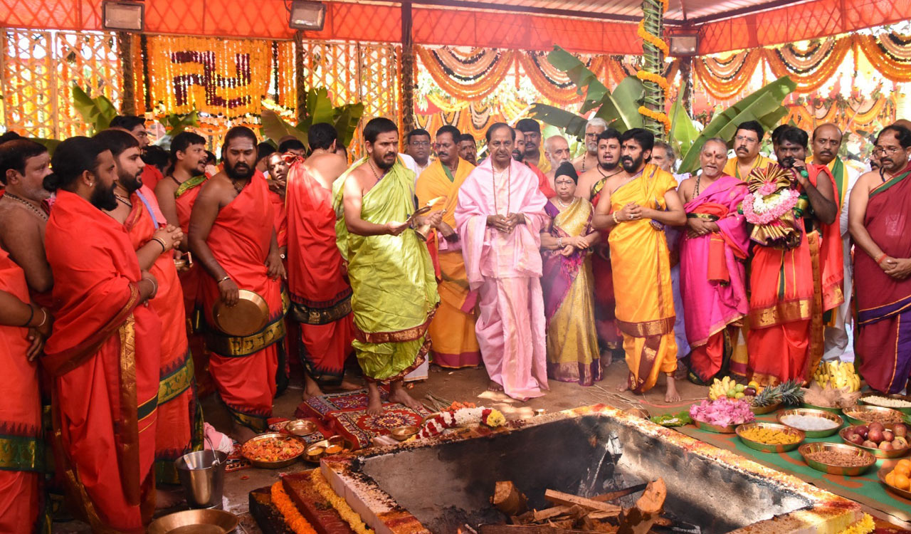 Yagam concludes with Poornahuti at CM KCR’s farmhouse