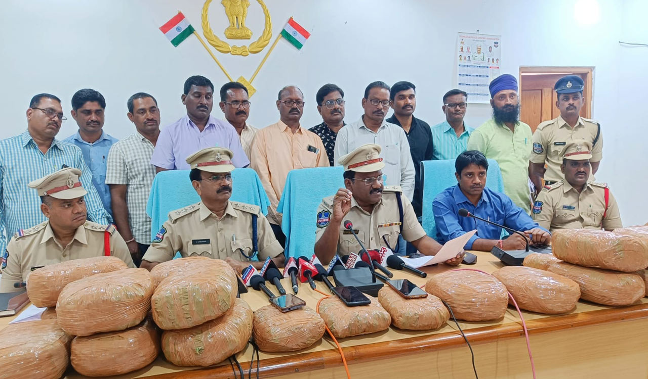 Adilabad: Woman among four held for smuggling 37 kgs of ganja