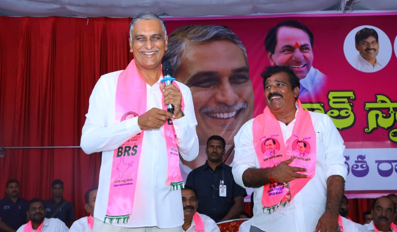 TS will not progress under warring Congress leaders rule: Harish Rao