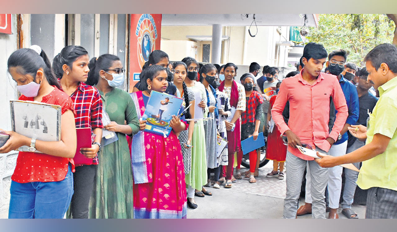 Telangana: Inter students to JAM in English practical in forthcoming exams