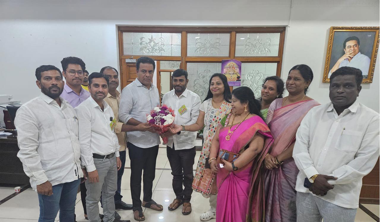 Telangana Elections: Private Teachers Forum extends support to BRS