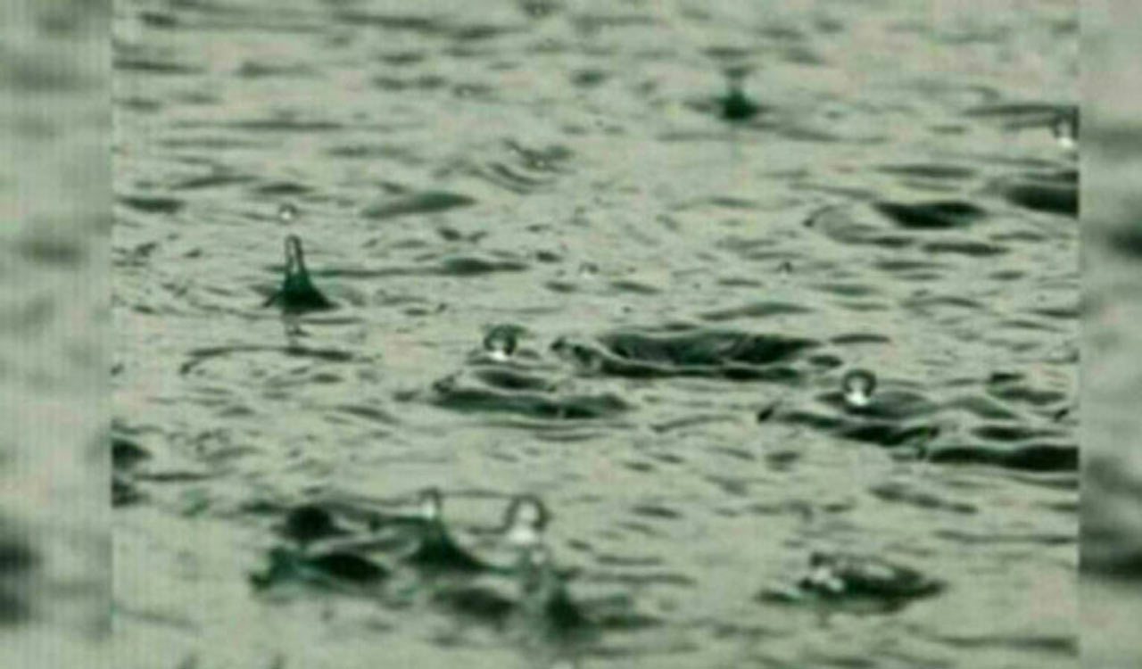 Unseasonal rains hit Kothagudem