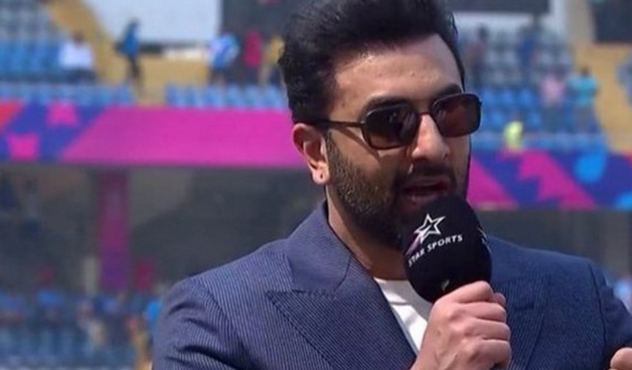 Ranbir Kapoor at Wankhede to cheer for Team India, wishes luck to ‘Men in Blue’