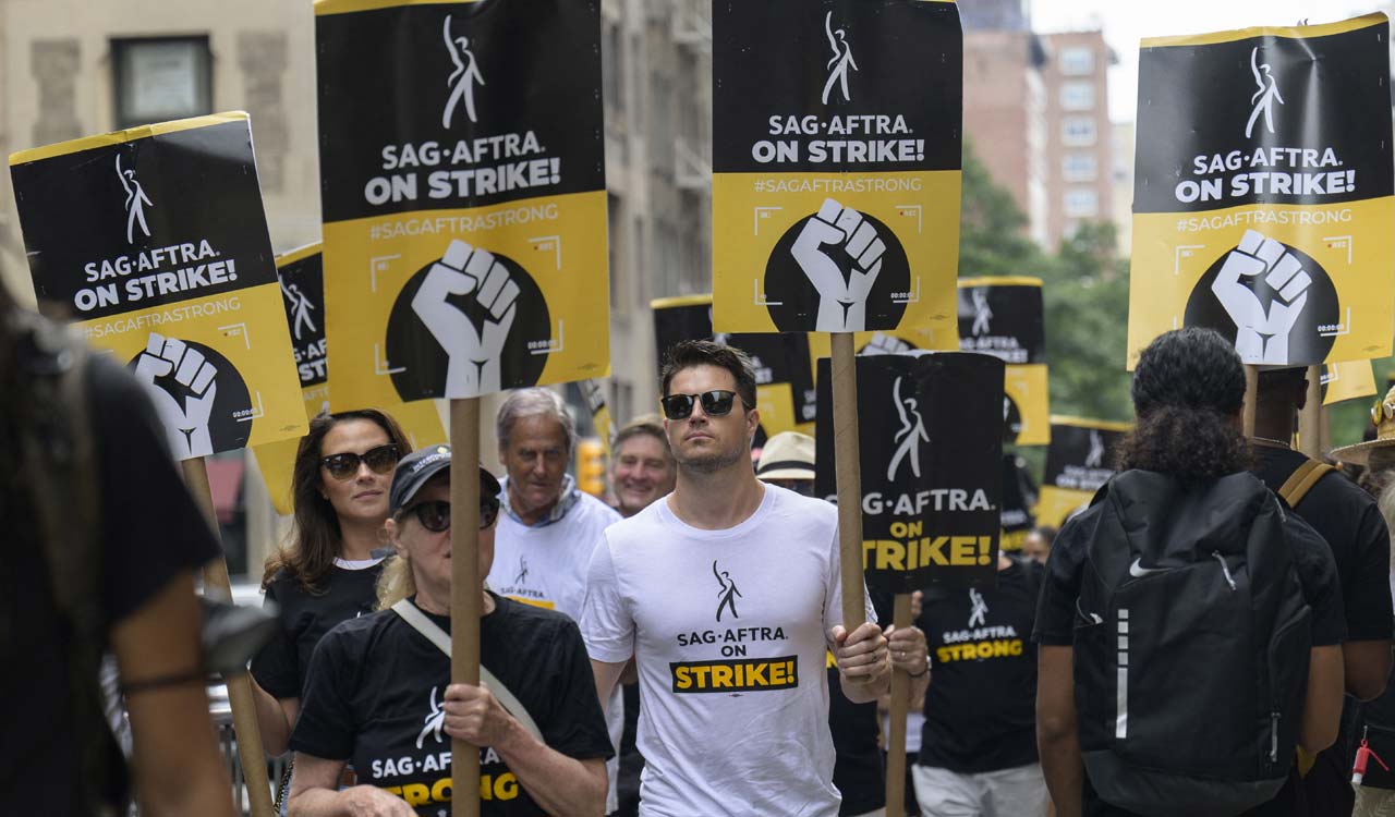 SAG-AFTRA strikes end after 118 days, studios reach agreement with actors