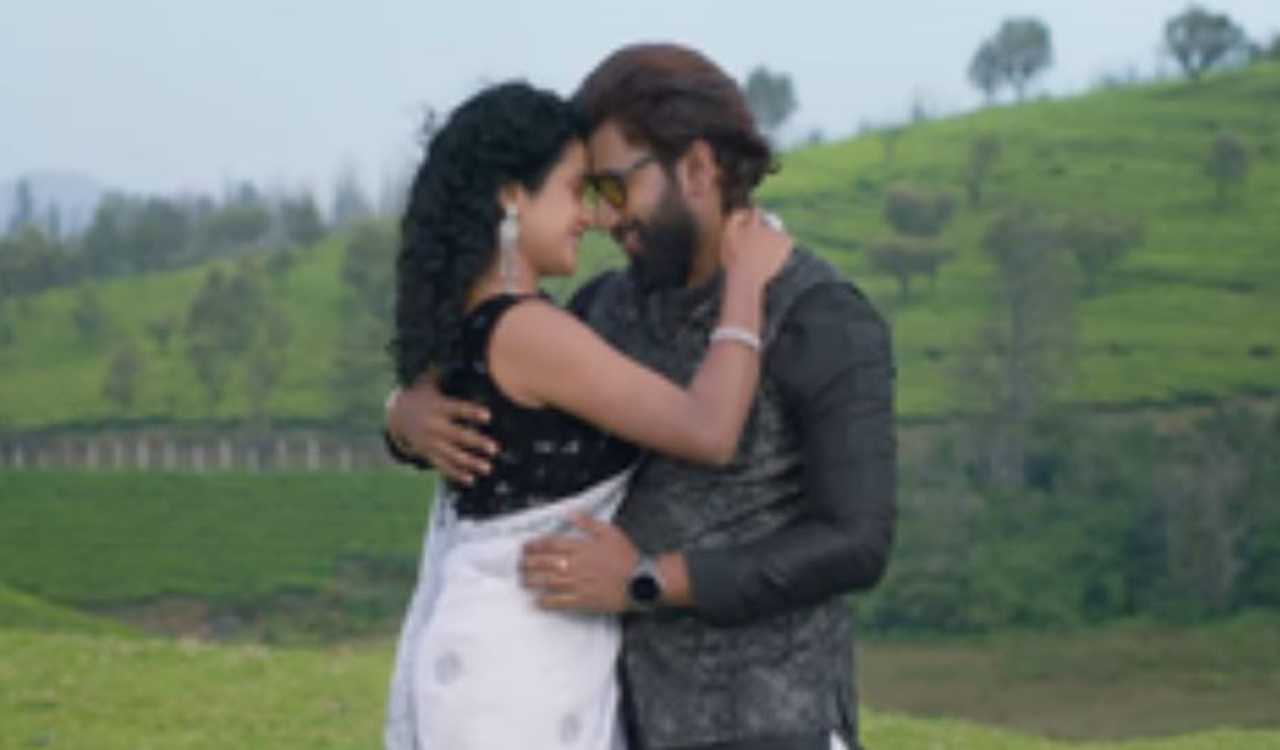 Deepu, Ramya Behara’s track ‘Kalige Nee Pai Preme’ epitomises young romance